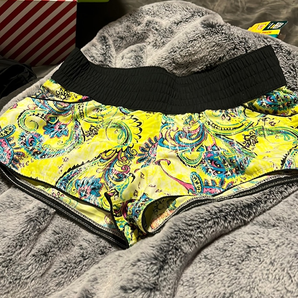 Swim short cover up/active wear shorts. Multicolored with pockets